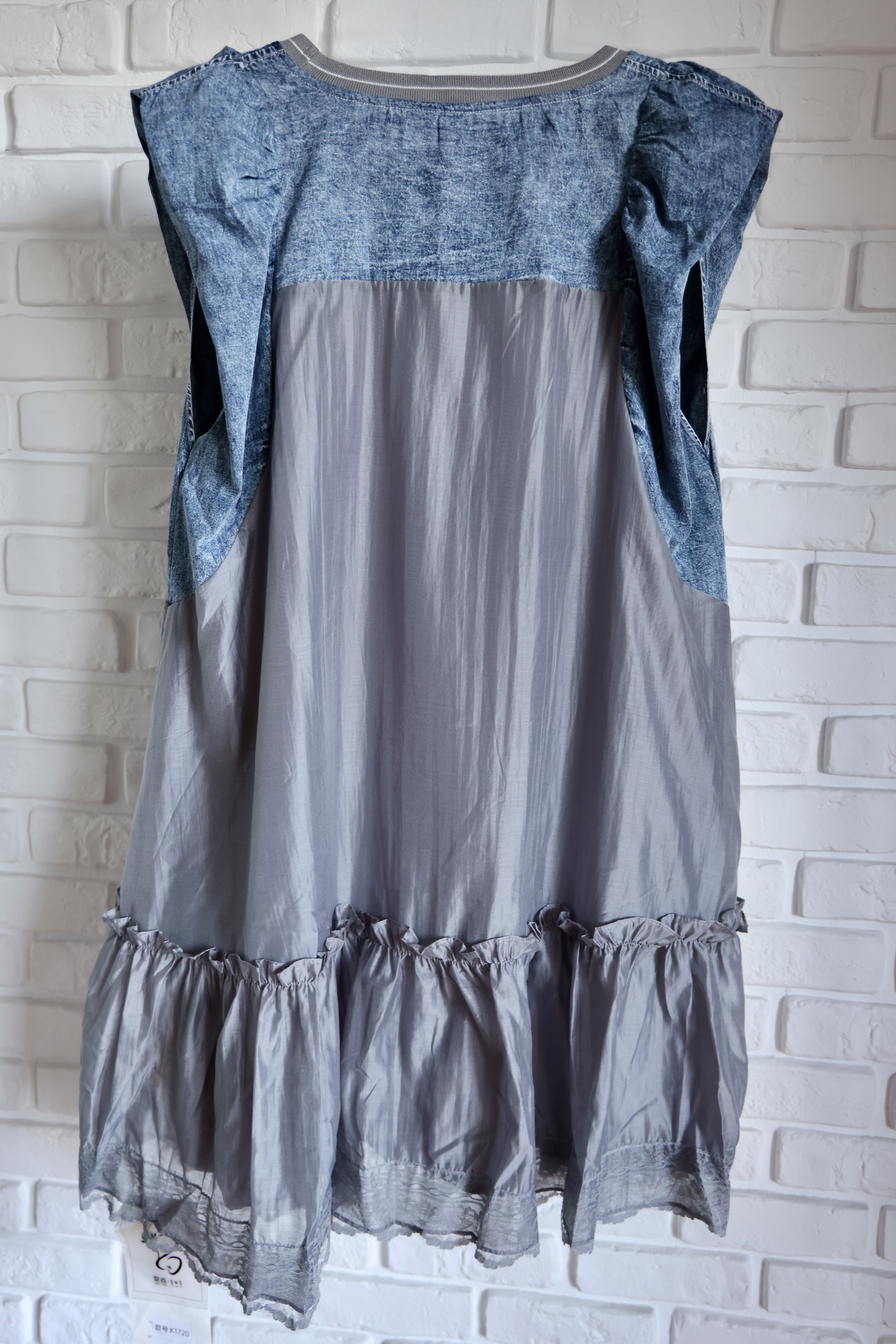 Rochie Denim cu Dantelă și Volane, Model Combinat