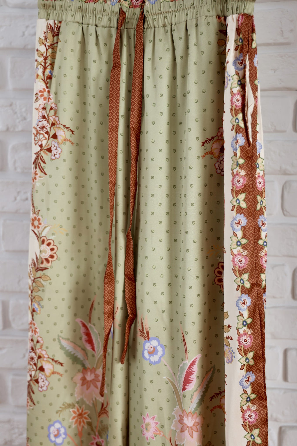 Compleu Cămașă Oversize și Pantaloni cu Print Floral Verde
