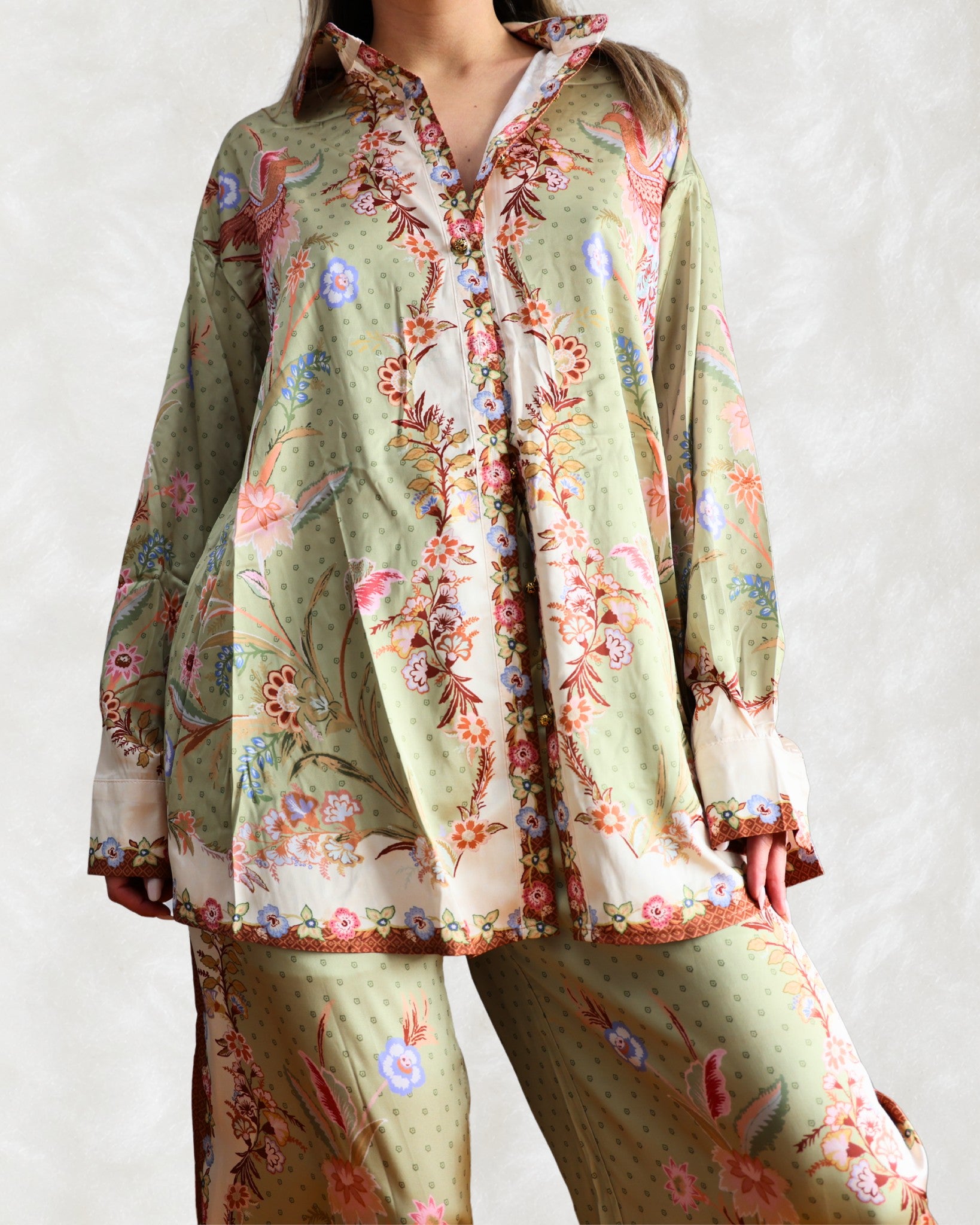 Compleu Cămașă Oversize și Pantaloni cu Print Floral Verde