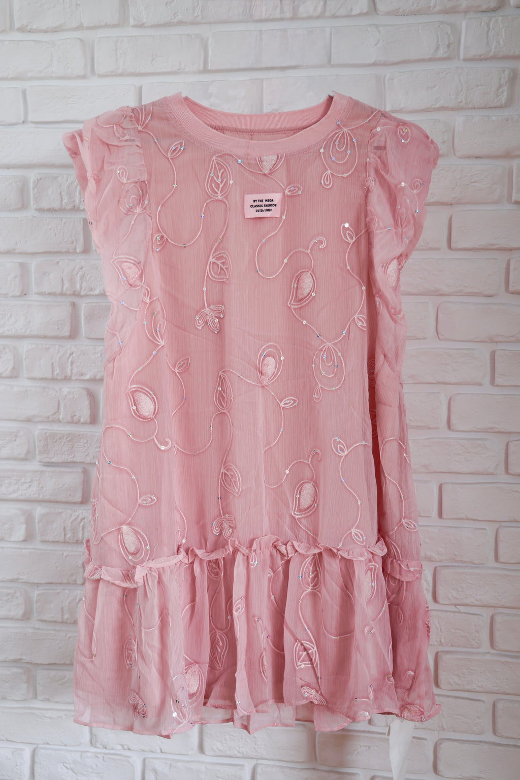 Rochie Roz Pudră cu Broderie Florală și Paiete